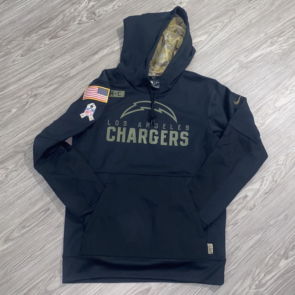 Nike LA Chargers Black 2020 Salute to Service Sideline Performance Hoodie - Picture 2 of 7